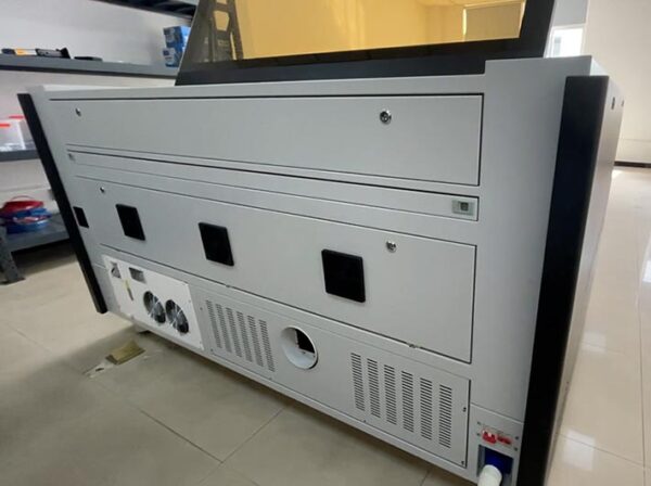 product-aeon-super-nova-rear-panel product-aeon-super-nova-rear-panel